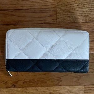 Charming Charlie Black & White Wallet